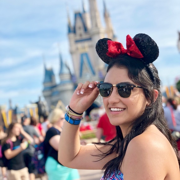 Meet your Posher, Sheila - Picture 1 of 1